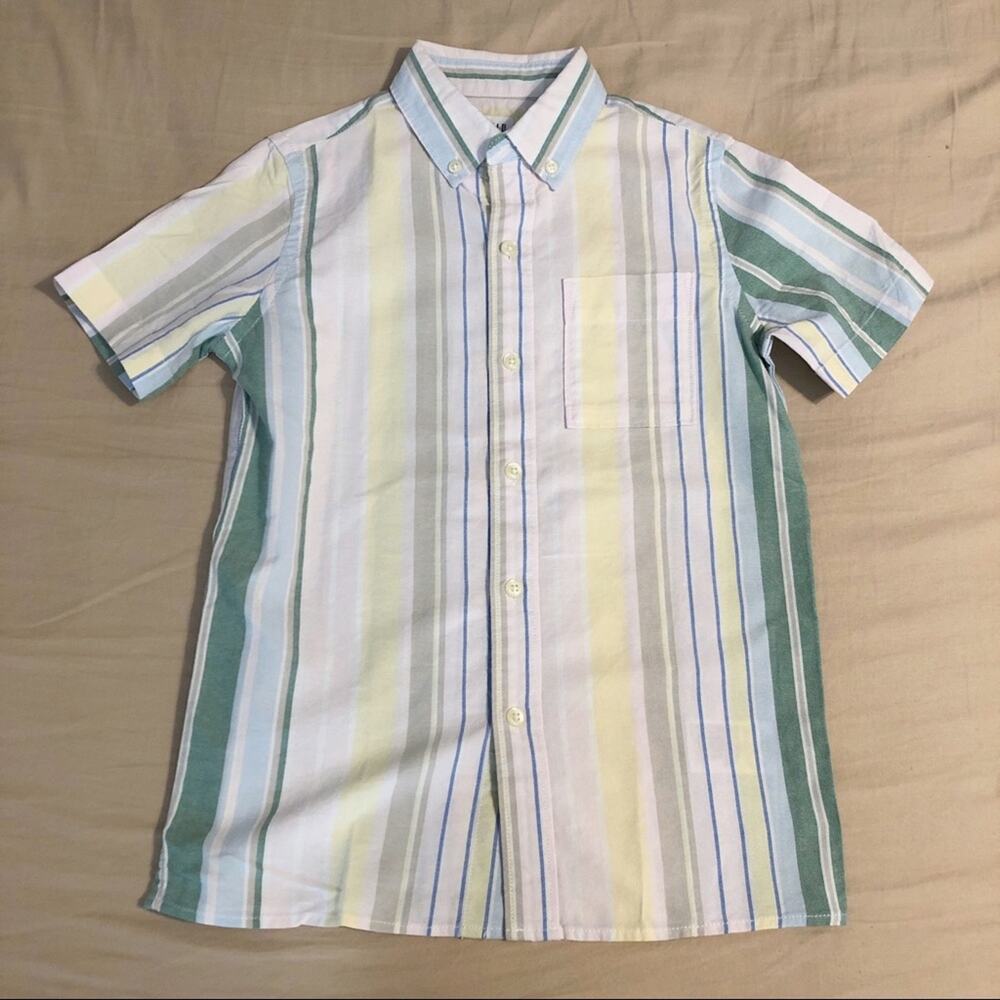 NWT Gap Size Small Boys Pastel Striped, Short Sleeved Button Down Shirt